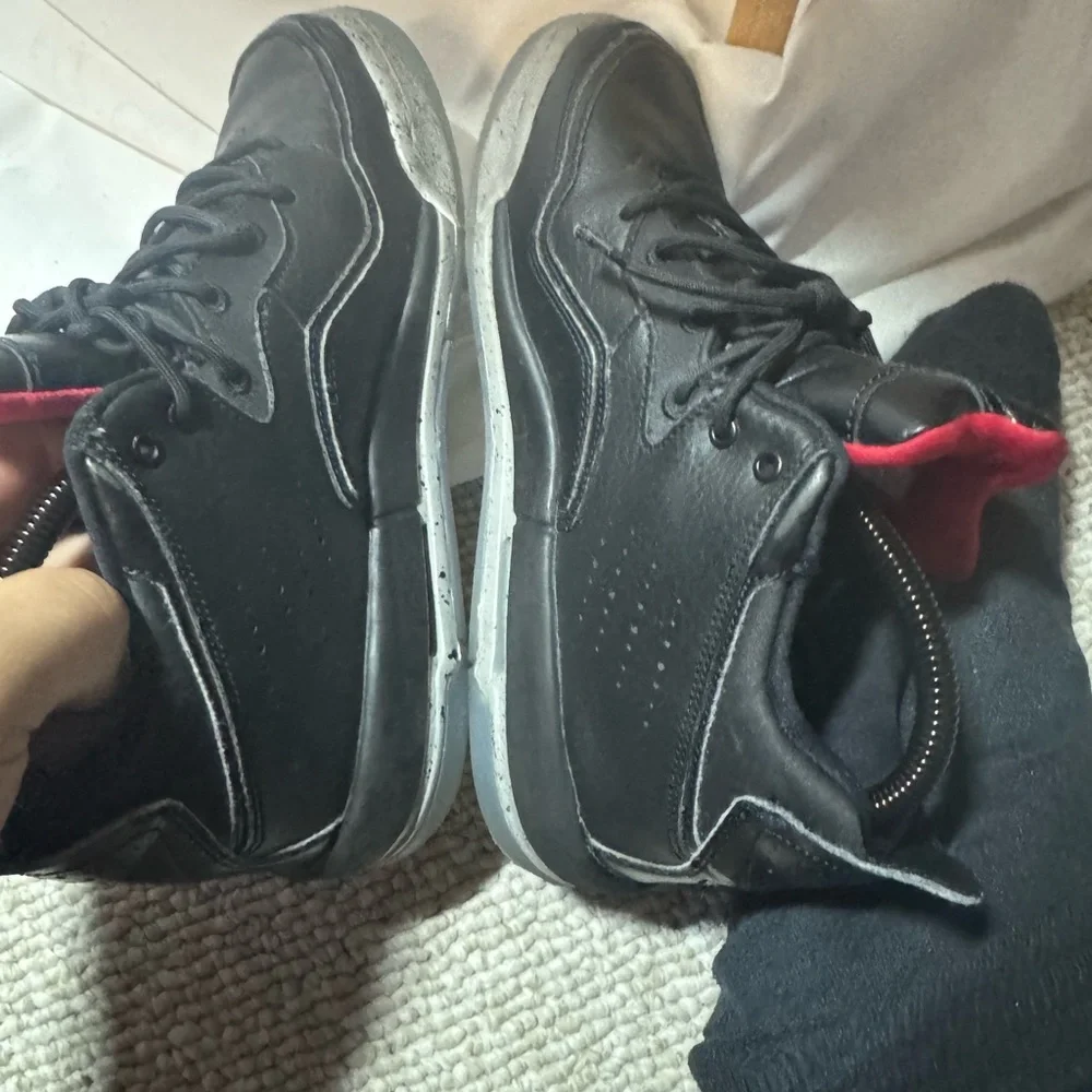 Nike Air Jordan Courtside 23 Boys Size 7Y Black Red Athletic Shoes Sneakers - Picture 6 of 7